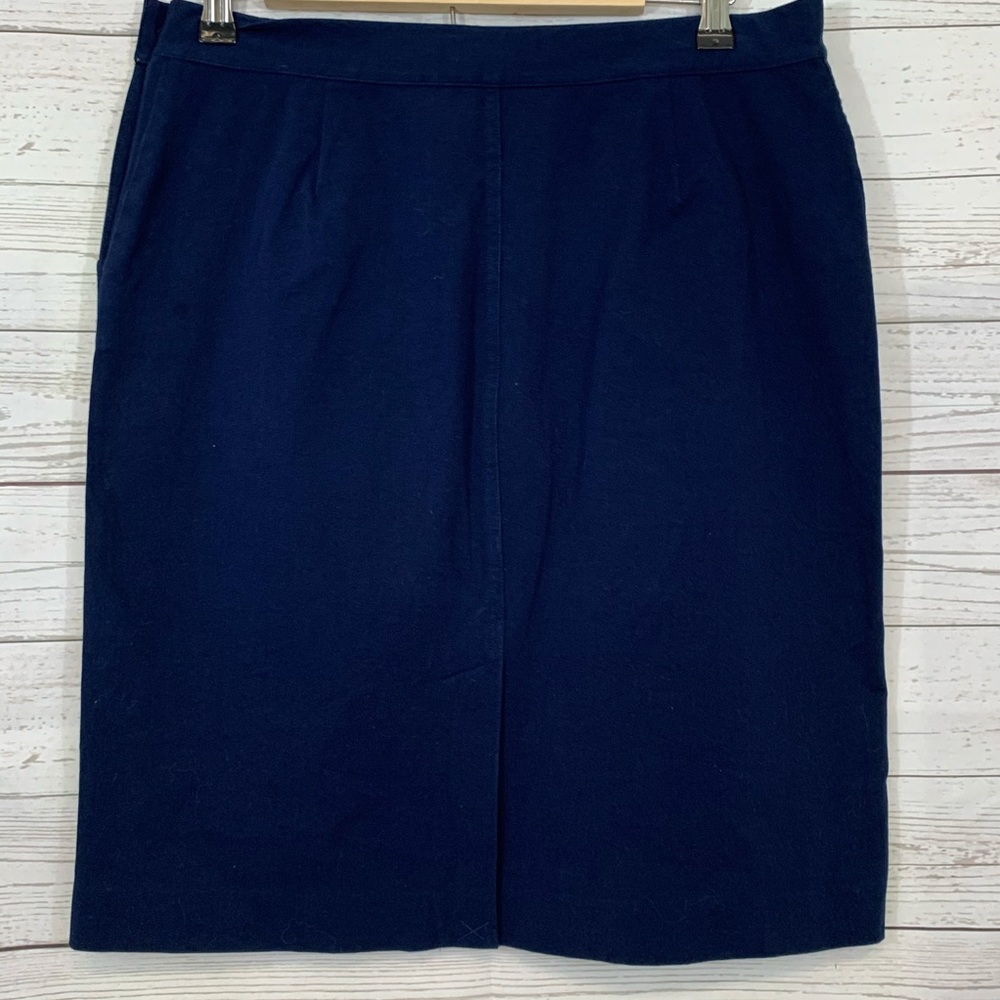 Lauren Ralph Lauren Skirt • 8 Navy • Side Buttons - Picture 4 of 5
